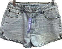 FLORENCE DENIM CHEEKY SHORT STYLE RFM2425